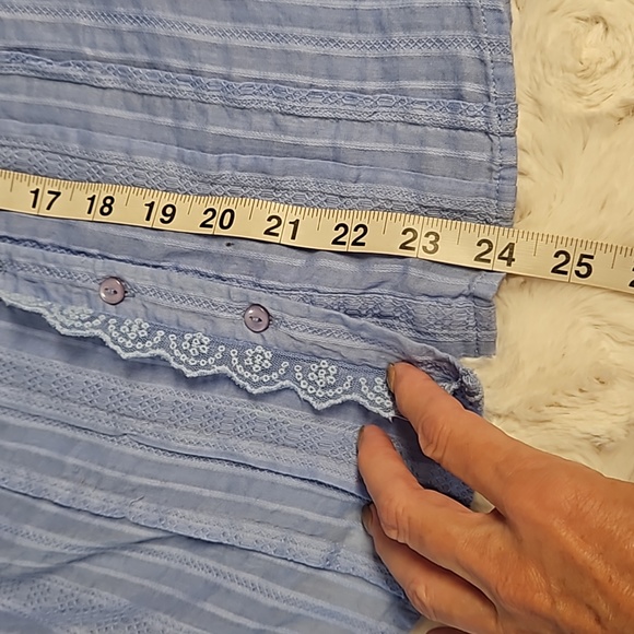 ARCHITECT blue sleeveless button down top lace inset Size PM - Picture 7 of 9